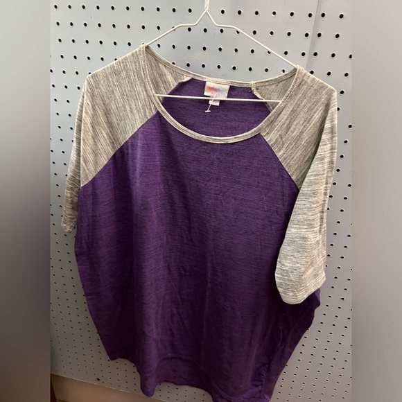 Lularoe top size medium - Picture 2 of 4